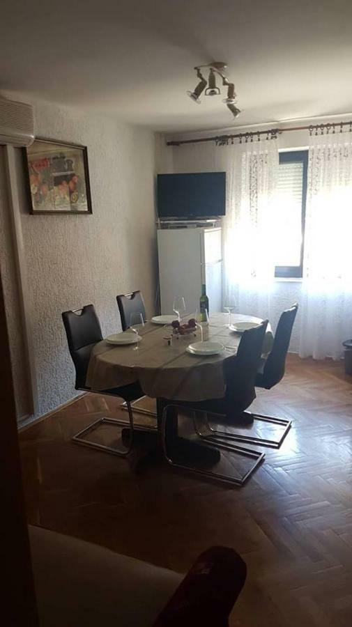 Apartmani Vibovec Lana 305 Lopar Buitenkant foto